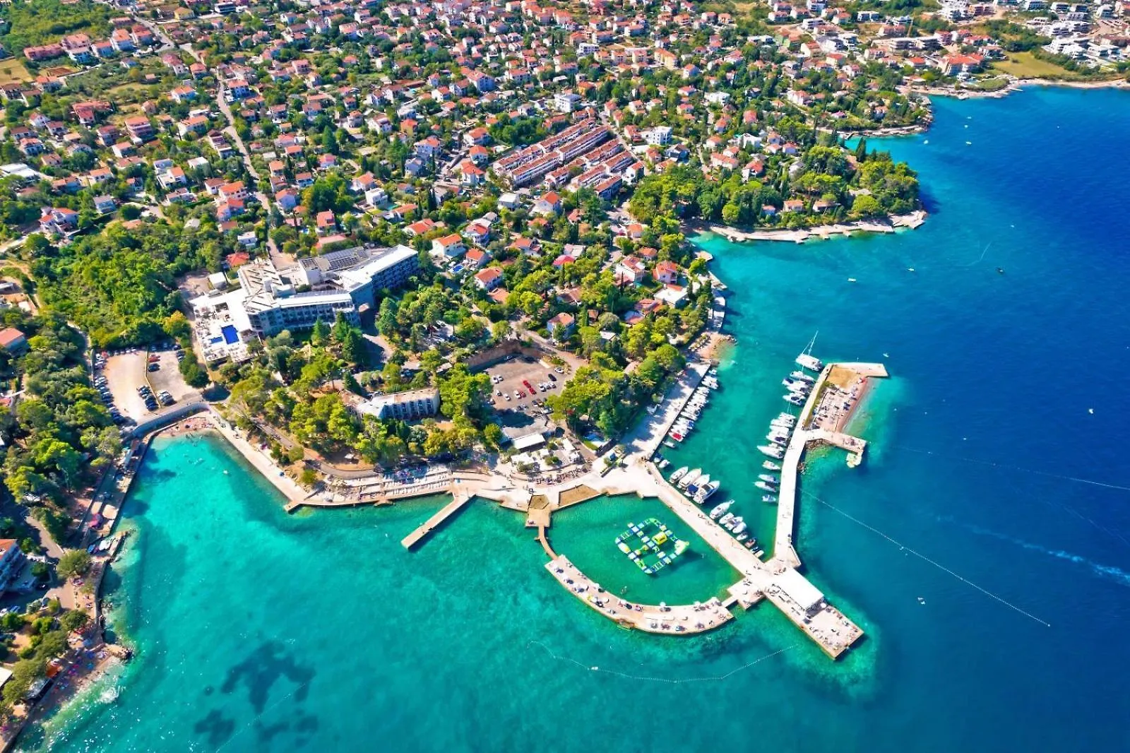 Villa Mirno More Apartments Malinska Croatia