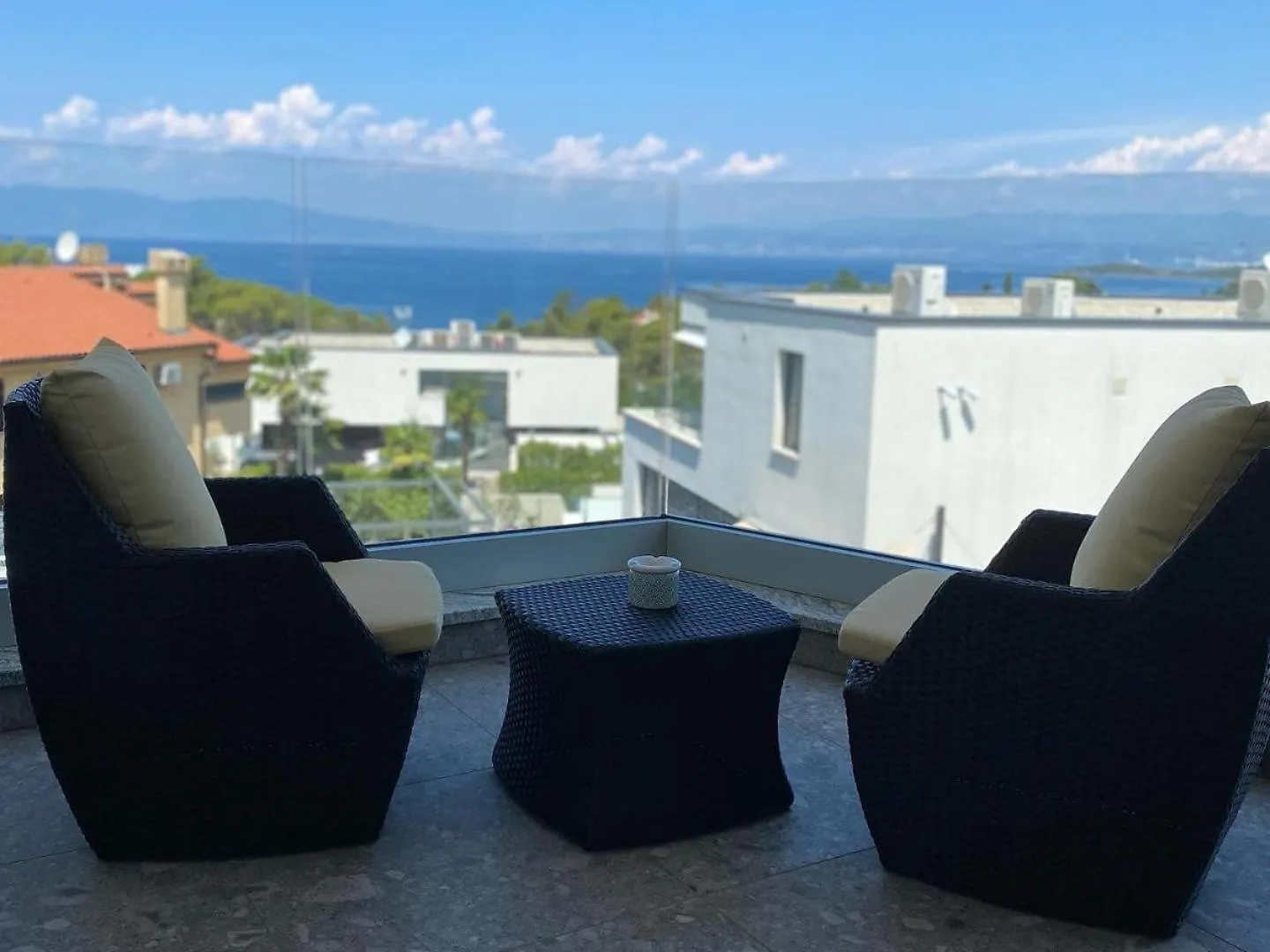 Villa Mirno More Apartments Malinska